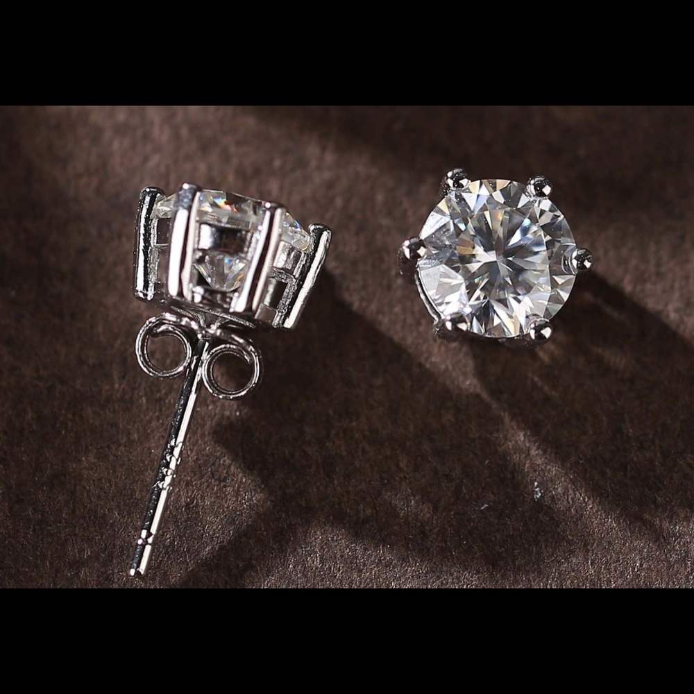 2ctVVS Solitaire Earring HUGE SALE GRA Certificate - Picture 7 of 17
